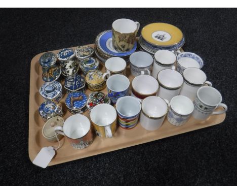 A tray of twelve Morgan Collection china pill boxes and assorted coffee cans, tea cups and saucers - Villeroy &amp; Boch, Wed
