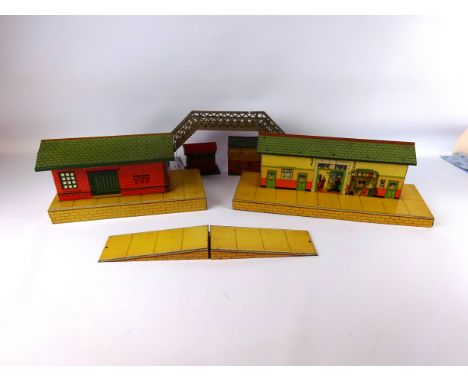 Hornby O Gauge tinplate No.3 Station, No1 Goods Platform & Footbridge, boxed & a Brimtoy signal box (4)   Condition Report   