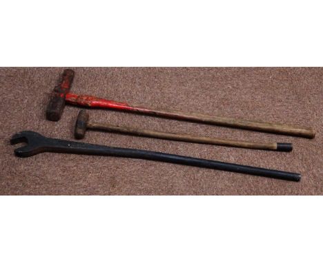 Railway Tracklayer's Rail Chair Spanner, L92cm    Condition Report   Click here for further images, condition, auction times 