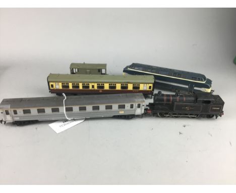 LOT OF VINTAGE MODEL TRAINS, including Hornby locomotives, along with a quantity of track
