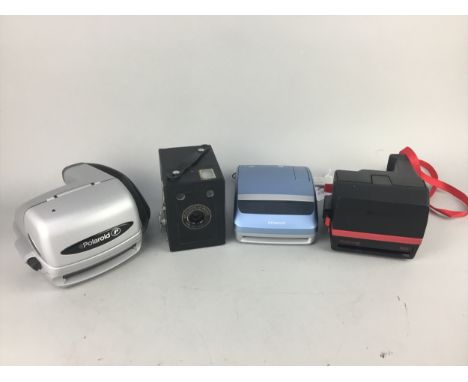 KODAK SIX-20 POPULAR BROWNIE CAMERA, in carry case, along with three Polaroid cameras, likely 1960s/70s (4)