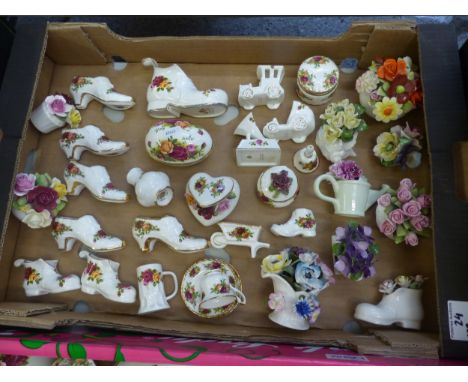 A Collection of Royal Albert Old Country Roses Trinket, Pots, ornaments, shoes together with other ceramic floral fancies (1 