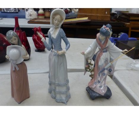 Three Lladro figures of a Geisha, Lady in a bonnet (missing parasol) and a young girl with sunhat (3)