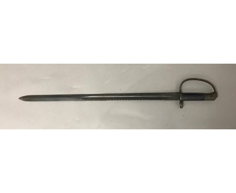 A VICTORIAN 1879 PATTERN ARTILLERY SWORD BAYONET. An 1879 Pattern Artillery 'Martini Henry' bayonet with a 65cm partially ful