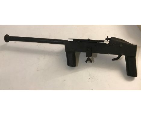AN UNUSUAL WOODEN FRAMED TRAINING GUN AND PERISCOPE. Possibly a Lewis gun training tool with circular magazine disc, twin woo