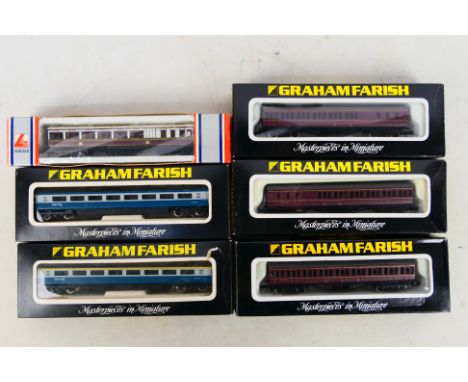 Graham Farish - Lima - 6 x boxed N gauge coaches, 2 x BR Mk III coaches in blue / grey, 3 x Suburban coaches in maroon and cr