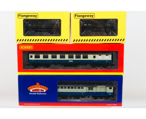 Hornby - Bachmann - Flangeway - 4 x boxed OO gauge models, BR Buffet Coach E9131E # R4468, BR TPO Sorting Van # 39-426 and 2 