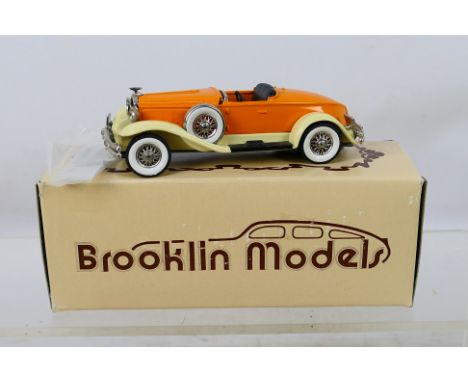 Brooklin - A 1:43 scale 1931 Hudson Greater 8 with Murray Boat Tail body # 12. The model appears Mint in a Good box with wind