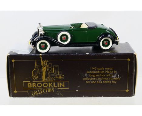 Brooklin - A 1:43 scale 1932 Packard Light 8 Convertible Coupe # BRK 6A. The model appears Mint in a Good box with windscreen