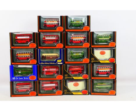 EFE - A group of buses in 1:76 scale including Routemaster in London Transport livery # 15628A, a limited edition AEC RT in L