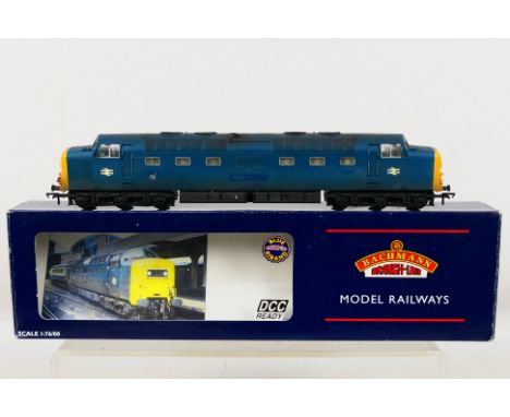 Bachmann - A boxed limited edition OO gauge Class 55 Deltic The Green Howards in weathered finish number 55008 number 204 of 