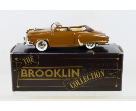 Brooklin - A 1:43 scale 1952 Studebaker Commander Convertible # 17a. The model appears Mint in a Good box. (This does not con