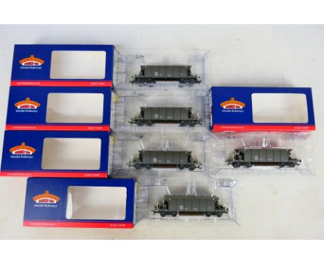 Bachmann - 5 x boxed OO gauge YGH Sealion Bogie Hopper Wagons in weathered finish # 38-130A. They appear Mint in Very Good bo