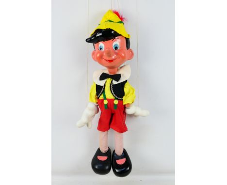 Pelham Puppets - A large scale Disney Pinocchio Puppet (approximately 70cm tall). Item appears to be in very good condition w