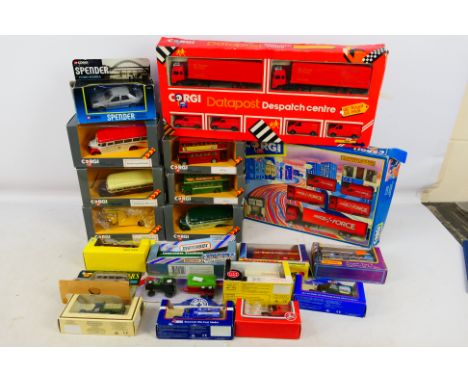 Corgi - Matchbox - Lledo - Others - An assortment of mixed diecast vehicle in varying scales to include #CY5 Convoy, #9041 19