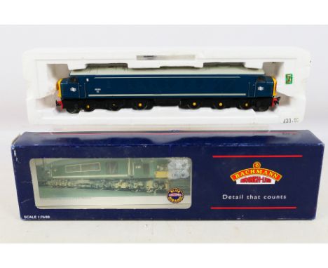 Bachmann - boxed 00 gauge Class 45 Diesel 45 114 BR Blue with white roof 32-676. [Appears in very good condition in good box 