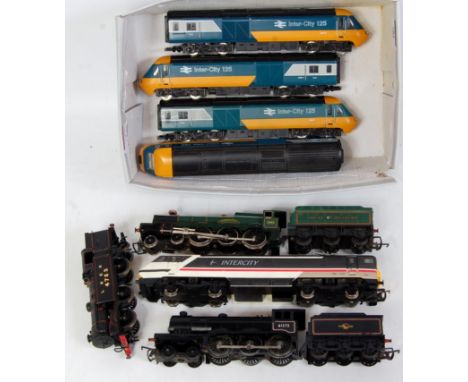 Mixed collection of Hornby items 2x two car set HST BR blue/grey, class B12 engine and tender BR black, GWR 'Albert Hall', In