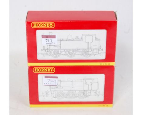 Hornby R2324 BR class J83 tank engine (M-BM) and R2380 BR black class J94 saddle tank engine No. 68071 (M-BM), both items fac
