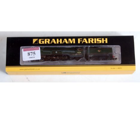 Graham Farish by Bachmann N gauge streamlined BR lined green 'Clan Line' ref 372-312 engine and tender (M-BM)