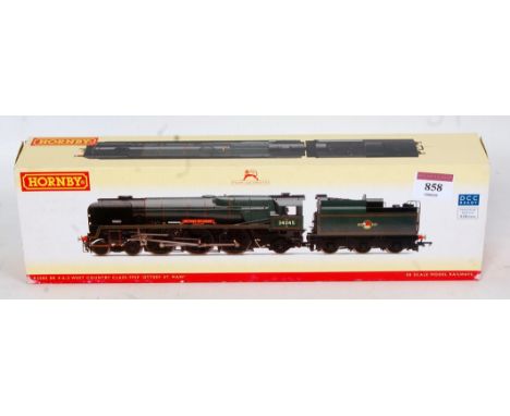 Hornby R2585 BR lined green rebuilt Bulleid engine and tender No. 34045 'Ottery St Mary' DCC ready (NM-BG)