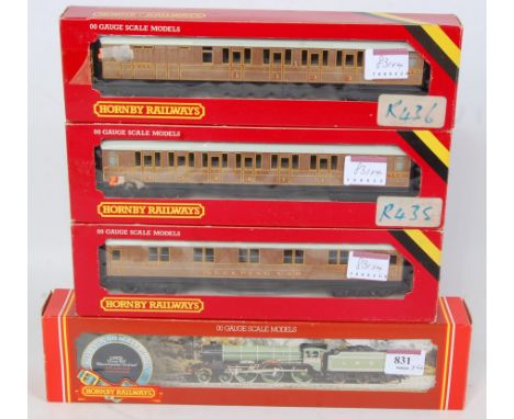 A Hornby R053 LNER lined green class B17 engine and tender 'Manchester United' alternative names/numbers for 'Liverpool', 'Ar