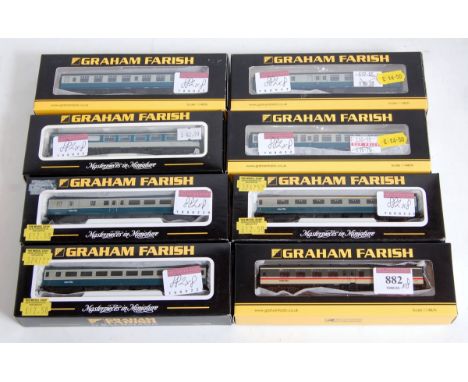 7 Graham Farish by Bachmann N gauge BR blue/grey Mk1 and Mk2 corridor coaches (M-BM) and a Mk1 Intercity grey (M-BM)
