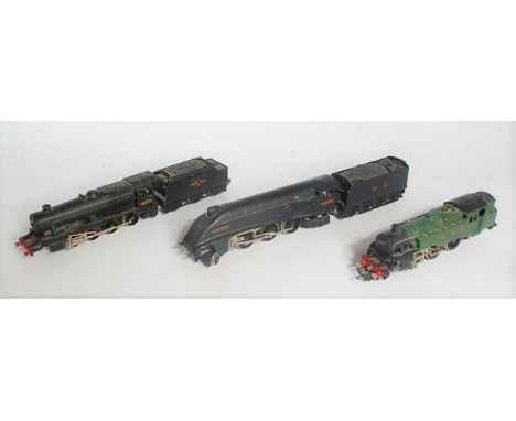Wrenn Railways GWR green 2-6-4 tank engine NE black class A4 engine and tender "Peregrine" and BR black class 8F engine and t