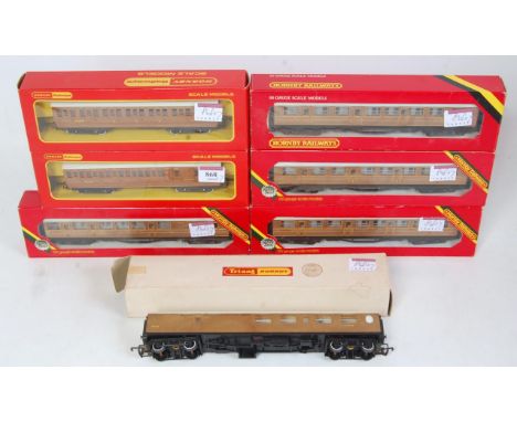 7 Hornby LNER teak coaches 3x R435, R436, R24, R25, and R746 missing box end flap (G-BG)