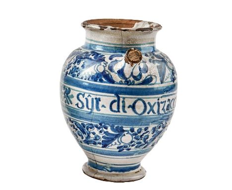 Apothekengefäß (Sirupkanne)Ligurien, M. 17. Jh.Eiform über rundem Fuß mit eingezogener Schulter und schmalem Rand, zweigeteil