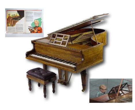 JOE 90 PROP PIANO (Width : 20", Height: 21" when opened, 13.5" when closed, Length : 30.5") screen matched - see images - tog