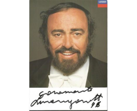 Luciano Pavarotti signed photo. 8x6 colour portrait photograph signed by the late great Luciano Pavarotti (1935 - 2007) the f