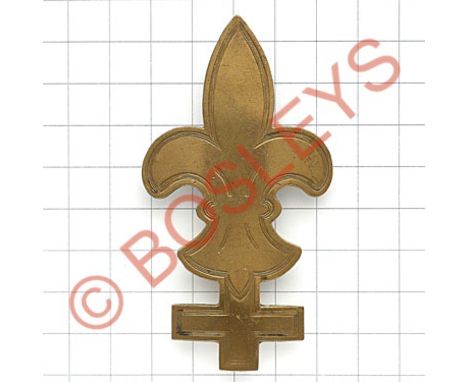 Sergeant and 1st Class Army Scout large brass arm badge circa 1905-21.Die-cast Fleur-de-lis with additional bar below.  Loops