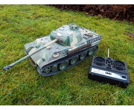 Heng Long - R/C tank 1/16 German RC Panther G camo IR Servo Torro Pro EditionSingle link metal tracks connected with steel pi