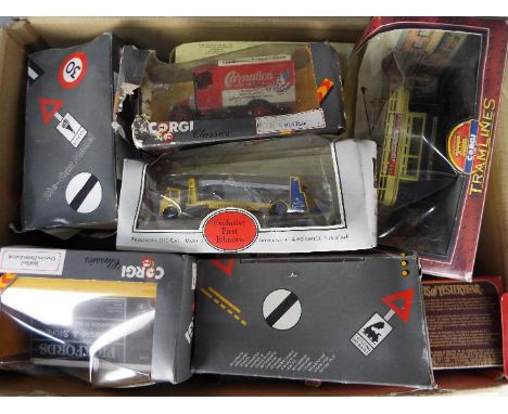 Corgi, Matchbox, EFE - Approximately 25 mainly boxed diecast vehicles. Lot includes Corgi Tramlines C99/13 Bat Corporation Tr