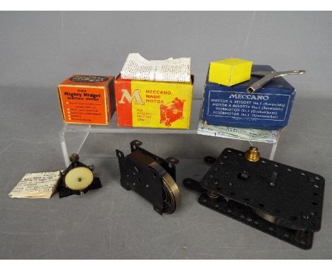 Meccano, Victory Industries - Three boxed construction toys motors. Lot includes a Meccano No.1 Clockwork Reversing Motor (wi