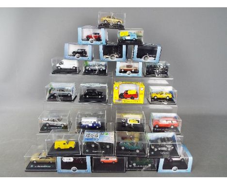 Oxford Diecast, Cararama, Classix - A boxed group of over 25 diecast vehicles mainly in 1:76 scale. Lot includes Oxford Dieca