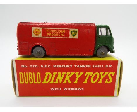 Dinky Toys, Dinky Dublo - A boxed Dublo Dinky Toys #70 AEC Mercury Tanker Shell BP. With green cab and red tanker and grey pl