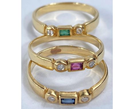 A suite of 3 yellow metal dress rings, stamped '585', each set rectangular sapphire size O/emerald size O/ruby size P respect