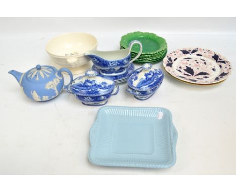 A small quantity of mixed ceramics including Wedgwood cabbage leaf plates, a pair of Wedgwood "Fallow Deer" pattern twin hand