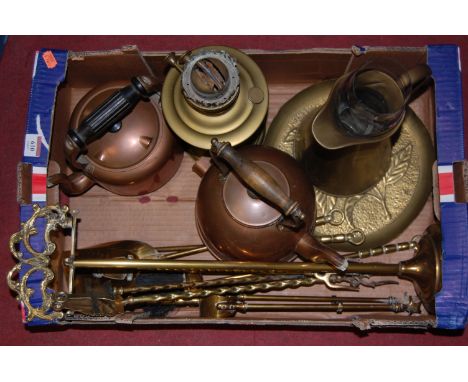 A box of various metalware to include brass companion stand, copper kettles, brass oil lamp etc