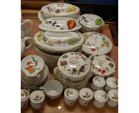 A collection of Royal Worcester oven-to-table wares in the Evesham pattern 