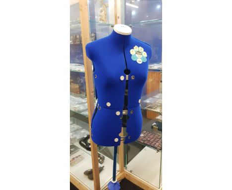 MANNEQUIN