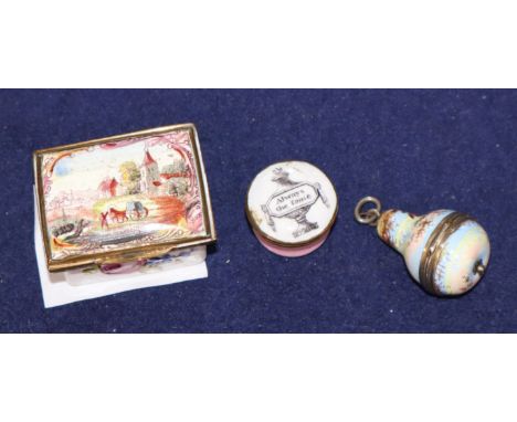 Two English early 19th century patch box and two pill boxes