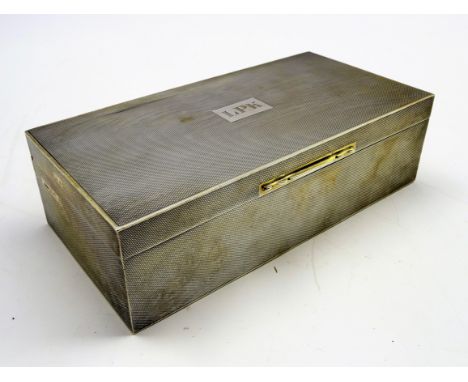 Engine turned oblong cigarette box engraved with initials L 18cm, Birmingham 1950 Condition Report & Further Details Click he
