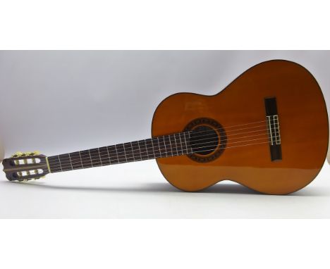 Tanglewood Handcrafted acoustic guitar model no. SC-56 in soft case  Condition Report & Further Details Click here for furthe