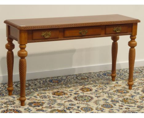 Reproduction walnut console side table with three drawers, W121cm, H69cm, D41cm Condition Report & Further Details Click here