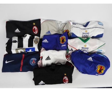 Football Shirts - Nike, Adidas, Fila, Kappa,  - 10 x league football shirts - Lot includes a size large 'Neymar Jr number 10'