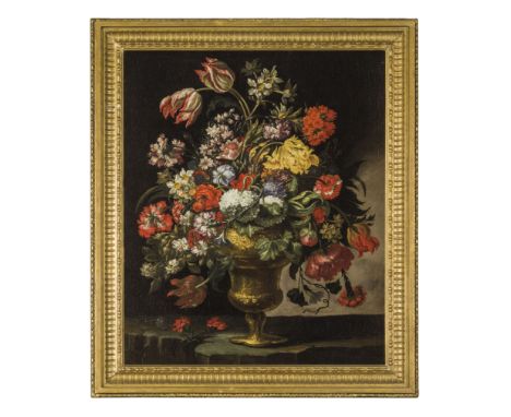 (Firenze, 1642 - 1710)Natura morta di fiori recisi in vaso doratoOlio su tela, cm 86,5X71I caratteri compositivi di questo el