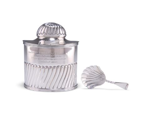 AN EDWARDIAN SILVER TEA CADDY,&nbsp;by George Unite &amp; Sons, Birmingham 1908, oval, with domed hinged cover, the domed top