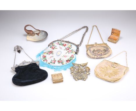 AN EDWARDIAN SILVER-MOUNTED EVENING BAG,&nbsp;by&nbsp;Cornelius Desormeaux Saunders &amp; James Francis Hollings (Frank) Shep